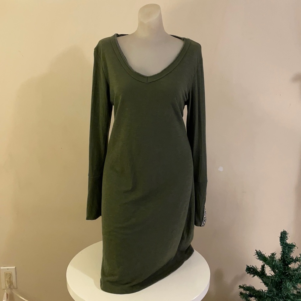Woman’s top or dress